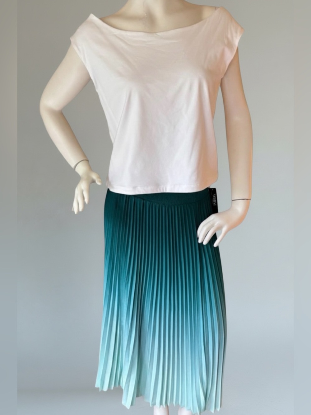 WHBM Pleated Ombre Midi Teal Skirt, size 8, & A New Day Top, M
